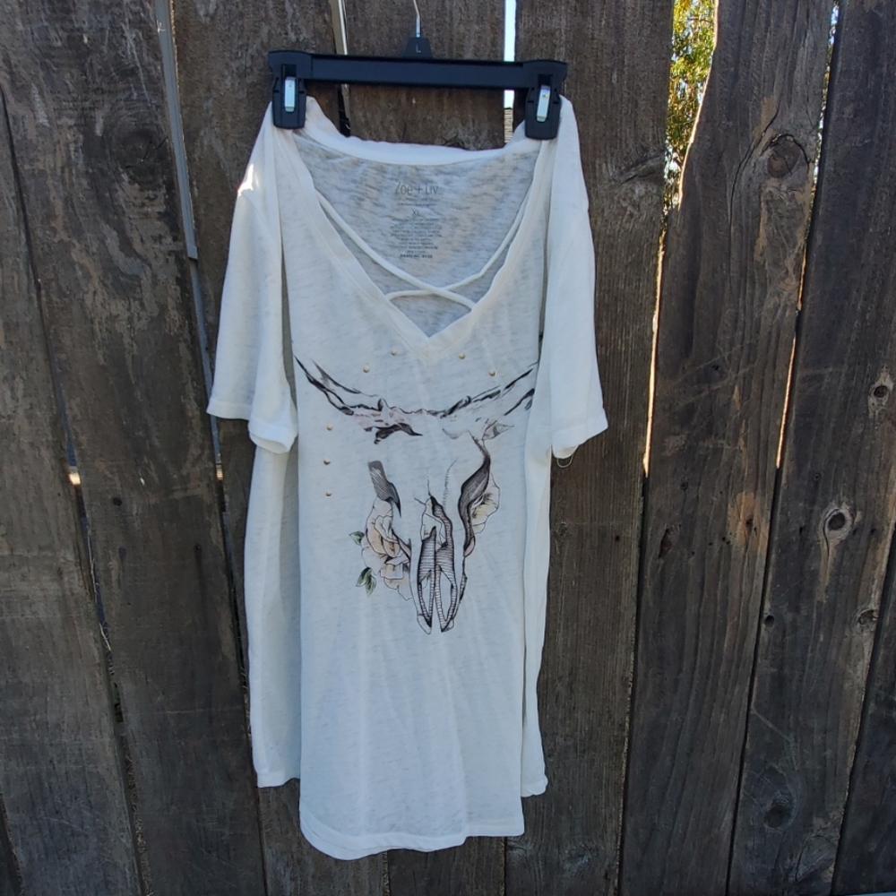Skull flower shirt